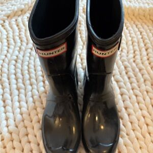 Hunter Glossy Black Boots